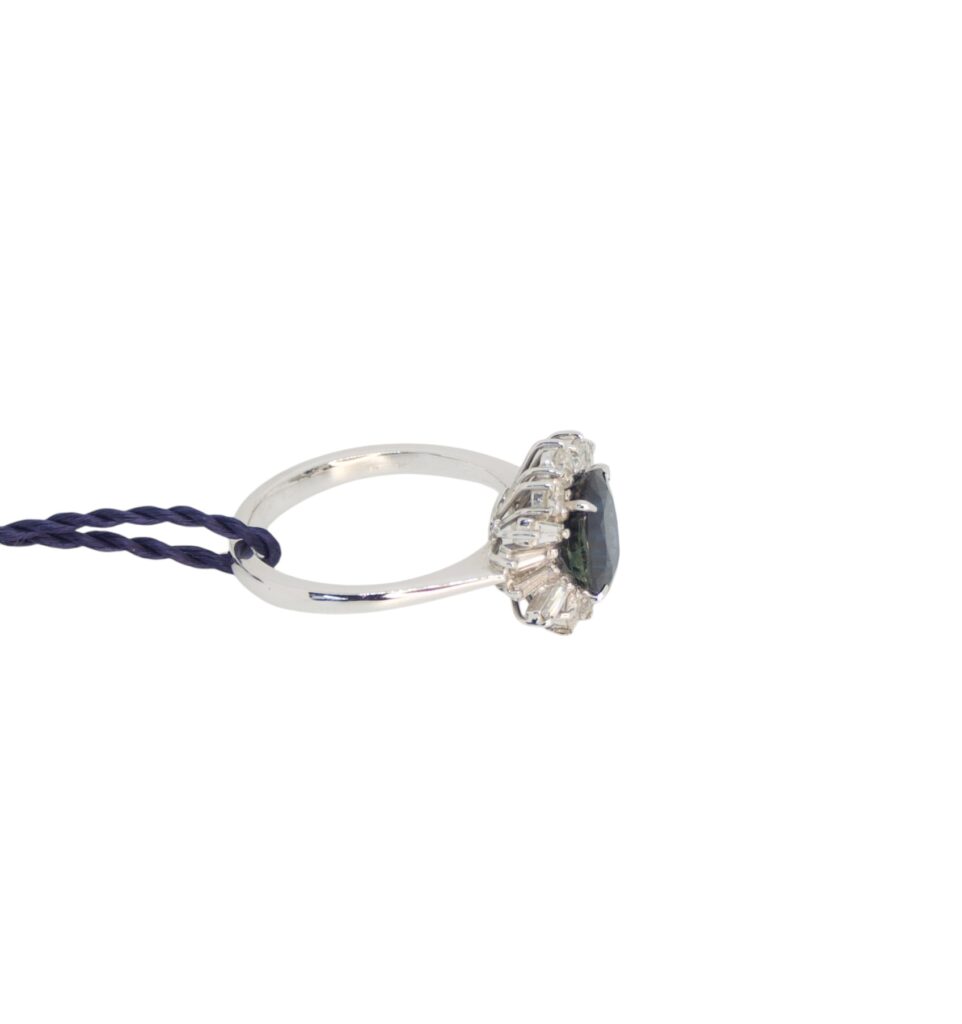 Anello Zaffiro Blu - Oro 18kt e Diamanti - immagine 2