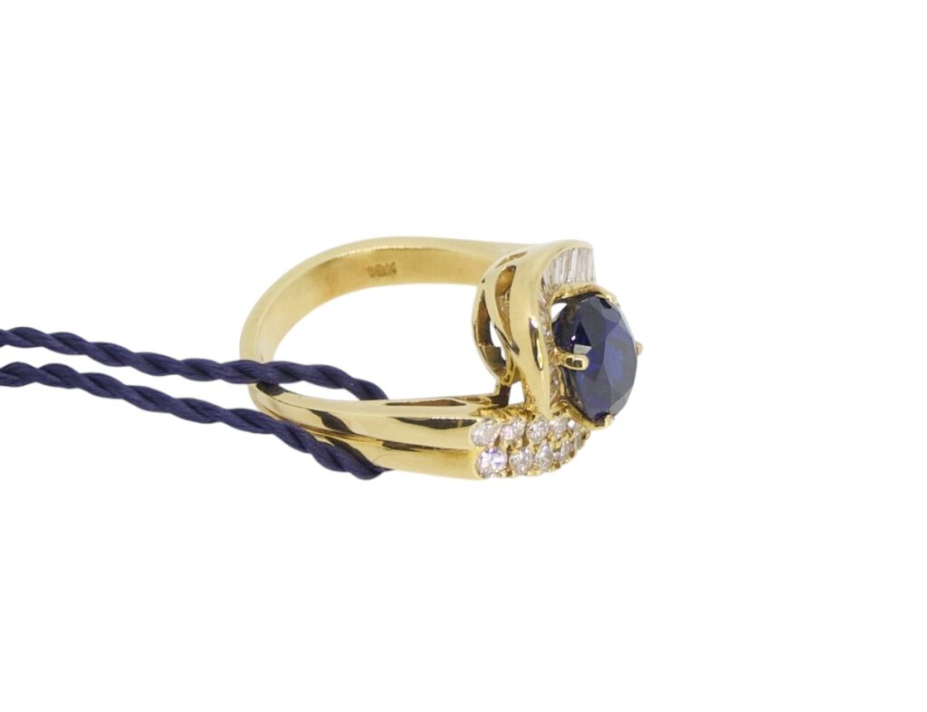 Anello Zaffiro Blu - Oro 18kt e Diamanti - immagine 2