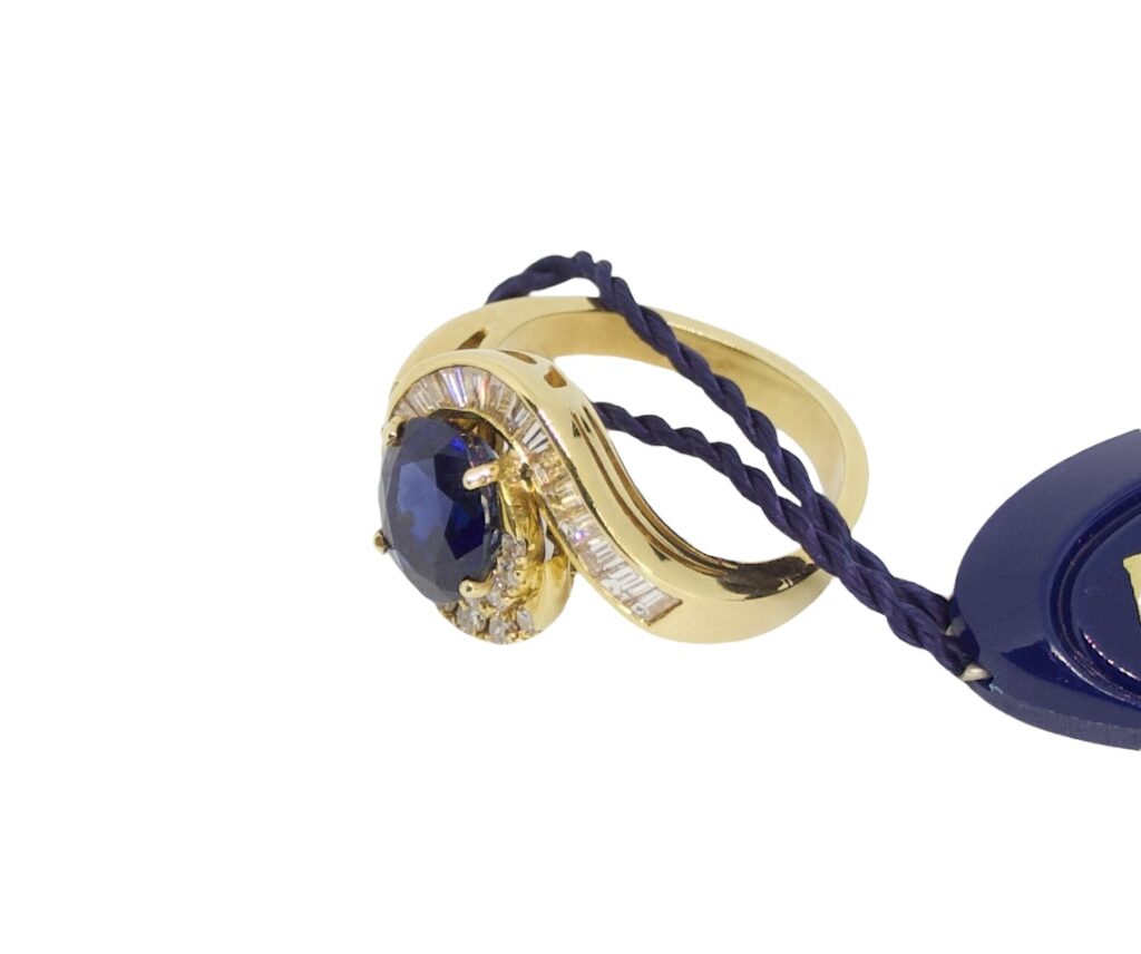 Anello Zaffiro Blu - Oro 18kt e Diamanti - immagine 3
